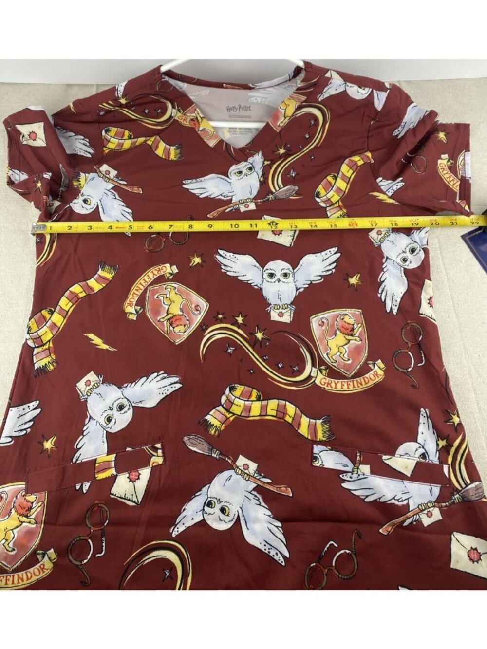 Harry Potter Graphic Scrub Top, Women’s Size S- New w/Tags - Picture 8 of 16